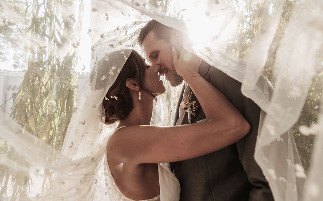 Hochzeit-Schloss-Wolfsberg_Brautpaar_Kaernten_Wedding_Weddingtime_Hochzeitsplanung_Weddingplanner_Traumhochzeit_Schlosshochzeit