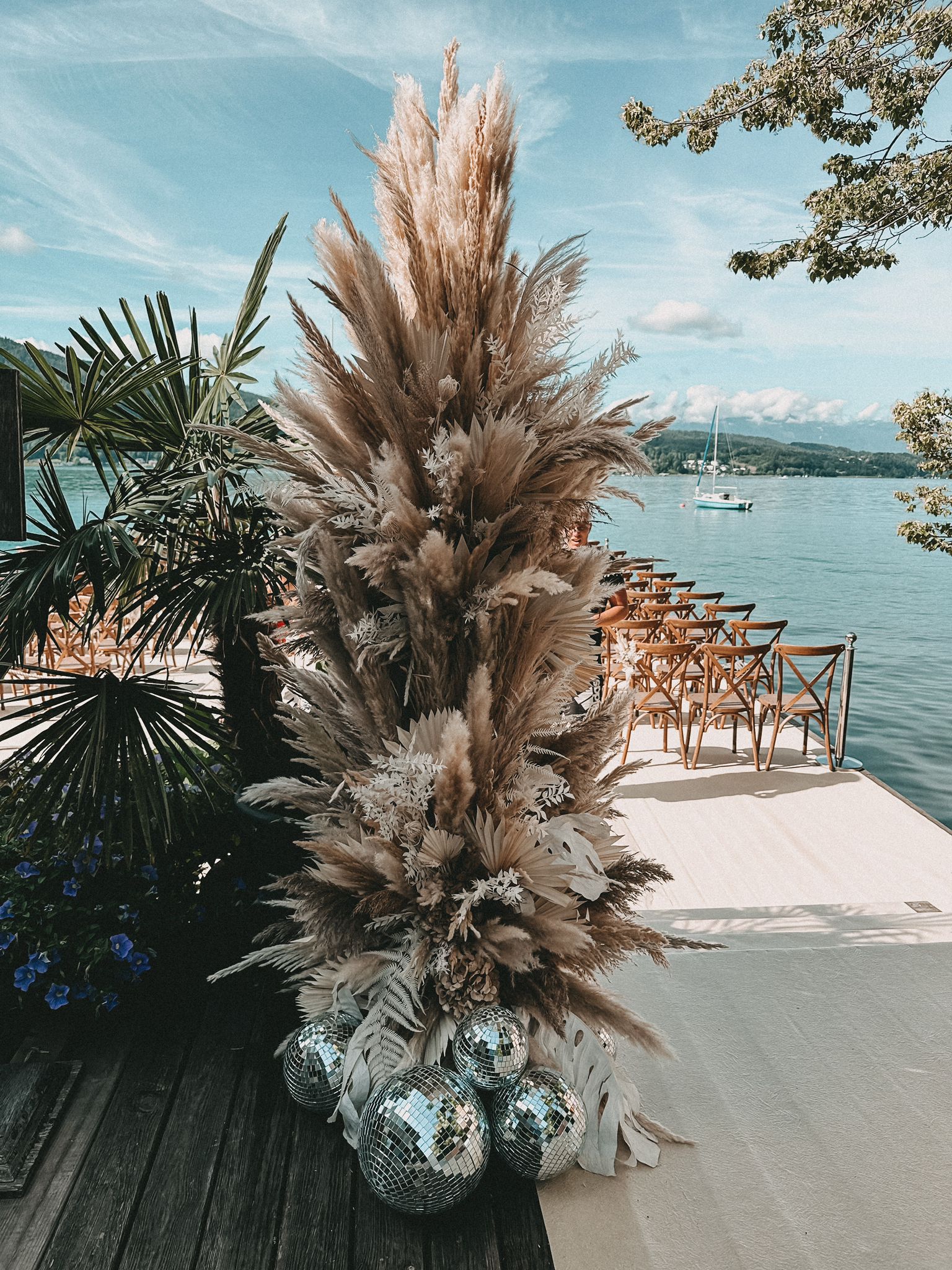 Hochzeit am Woerthersee_heiraten am Woerthersee_See Hochzeit_Kaernten_Klagenfurt_Poertschach_Schloss Leonstain_Leonbeach_Hochzeitsplanung_Weddingplanner (8)